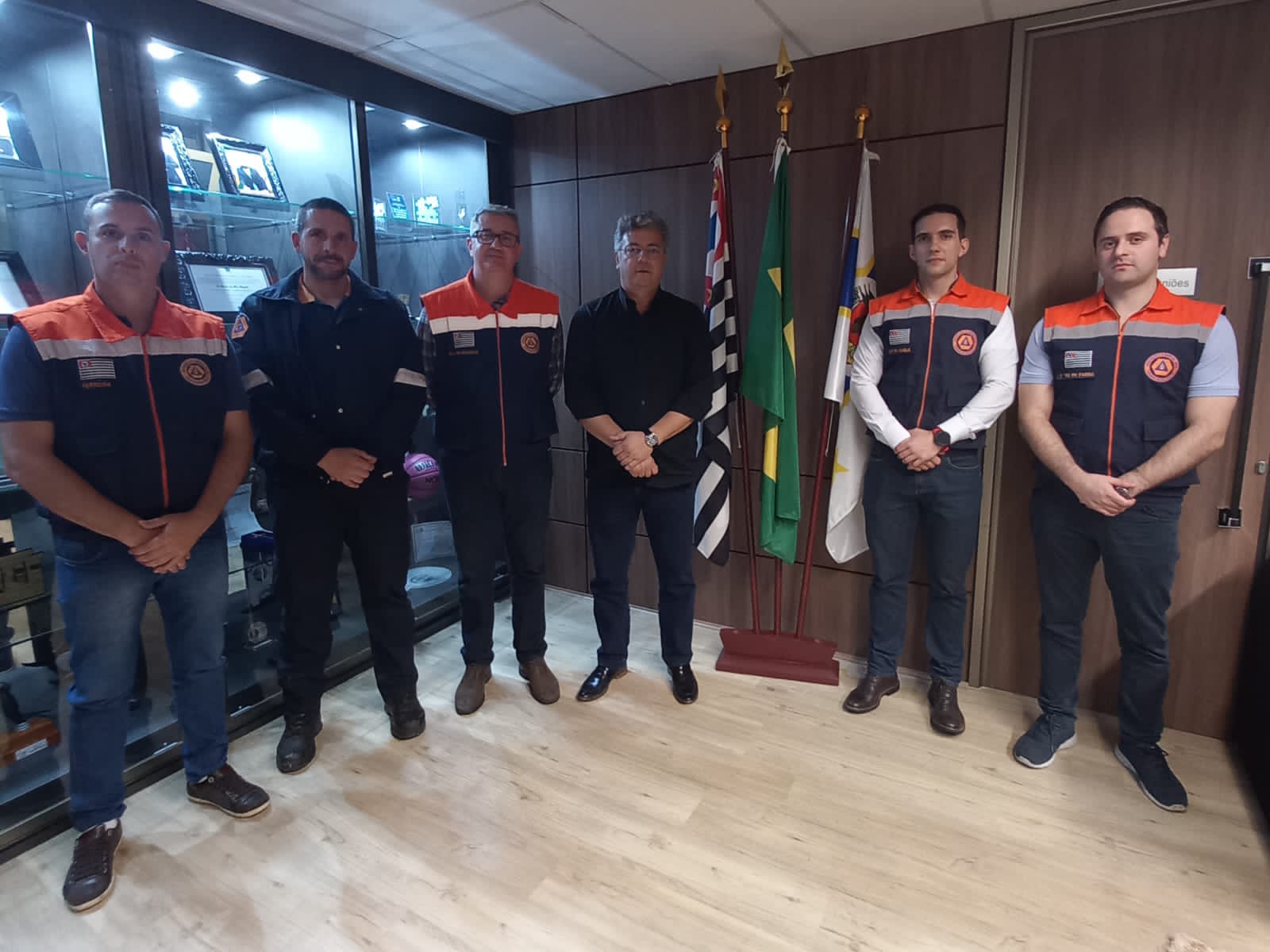 Diretores da Defesa Civil do Estado visitam obra em Itu