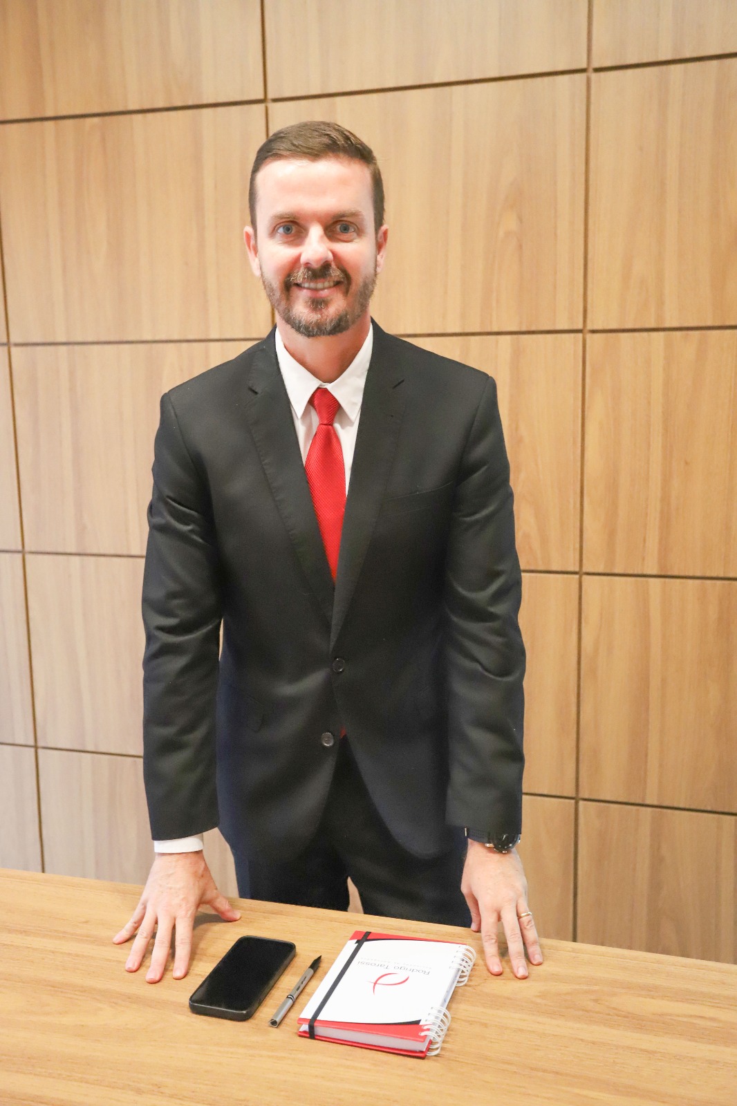 Dr. Rodrigo Tarossi faz análise de cenário do Direito e da Política nacional