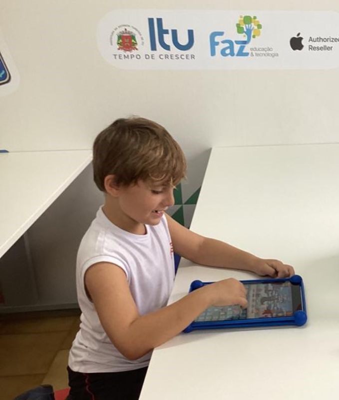 Aluno do Nape é medalha de ouro na Olimpíada Brasileira de Astronáutica e Astronomia