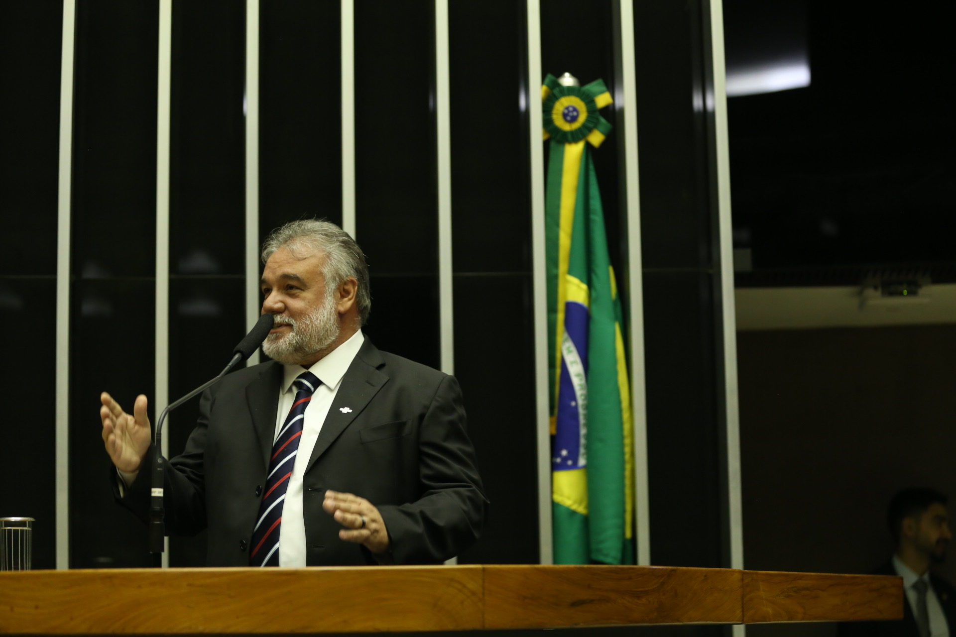 Redução de juros e Reforma Tributária ocupam a tribuna do Congresso