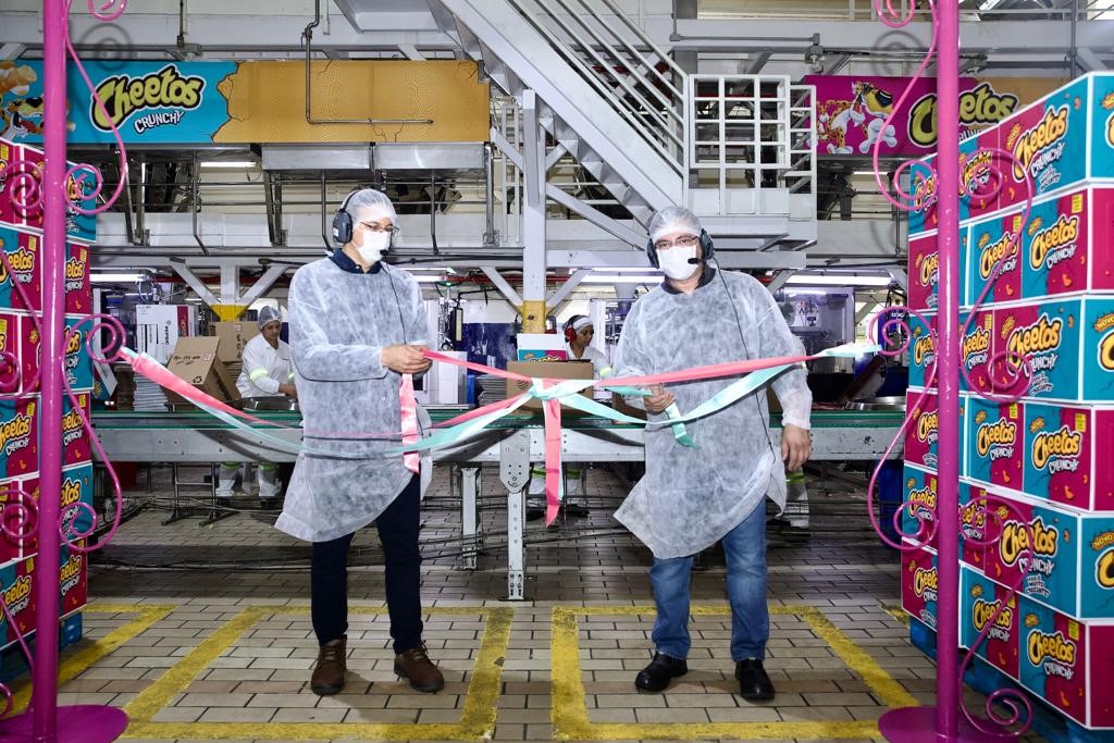 Comitiva da Prefeitura visita nova linha de produção da Pepsico em Itu