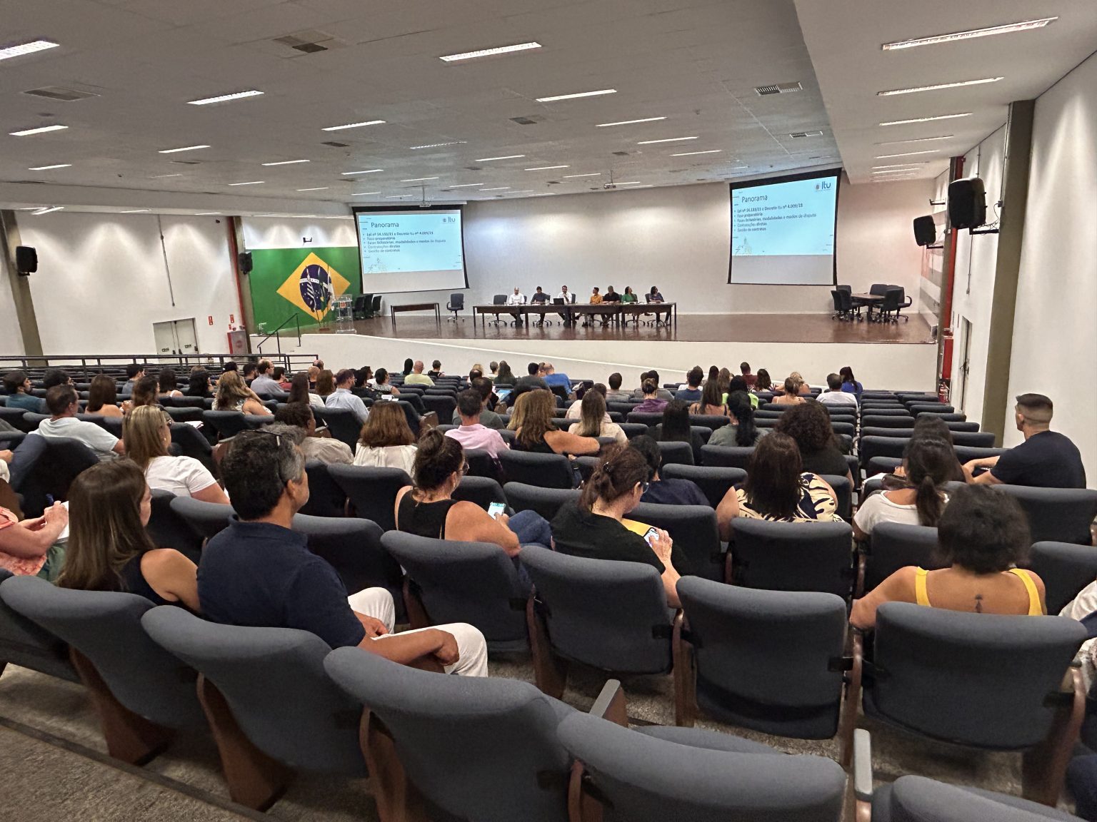 Servidores participam de treinamento sobre Nova Lei de Licitações