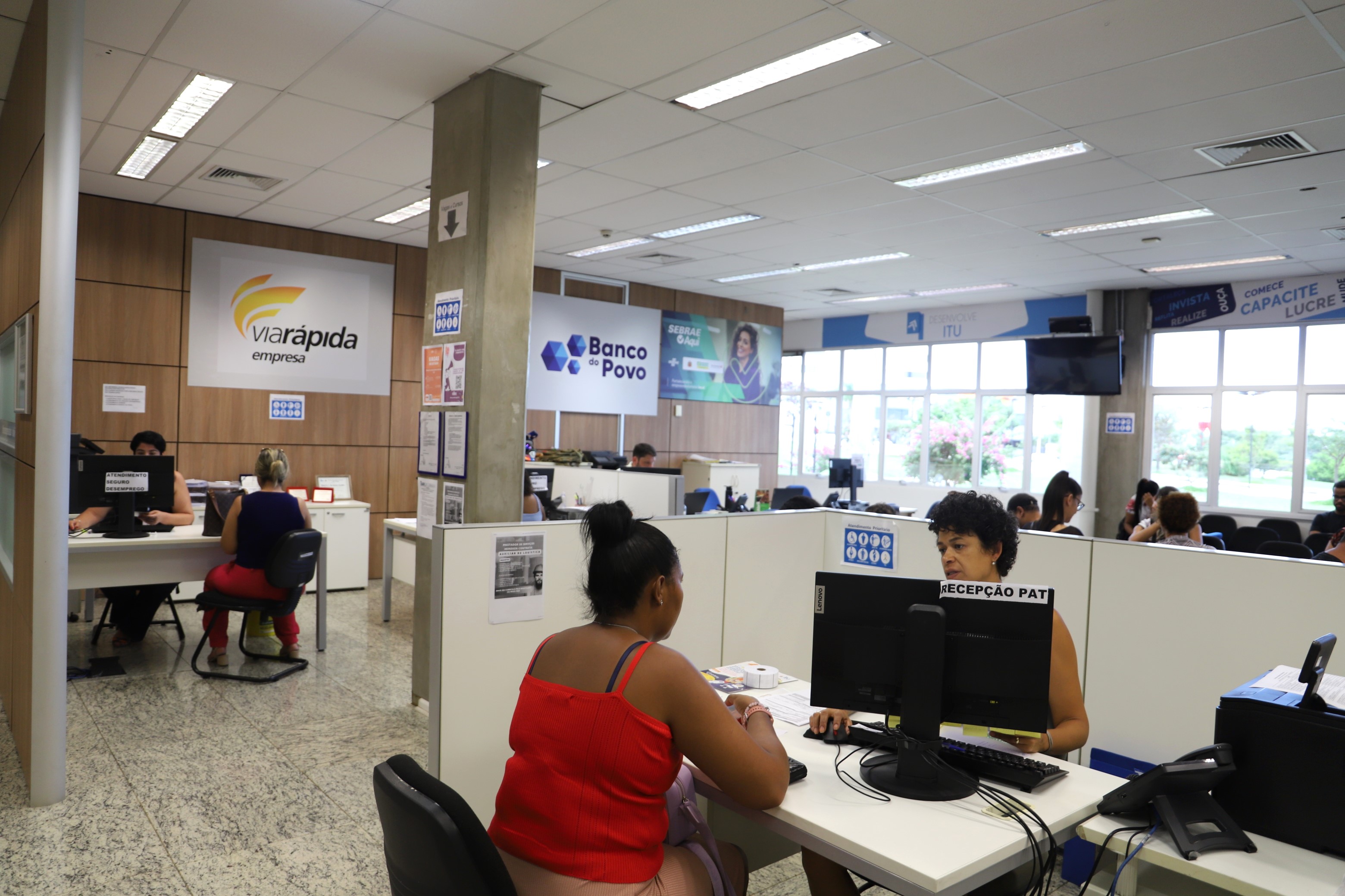 Mutirão do Emprego divulga programação para o mês de abril