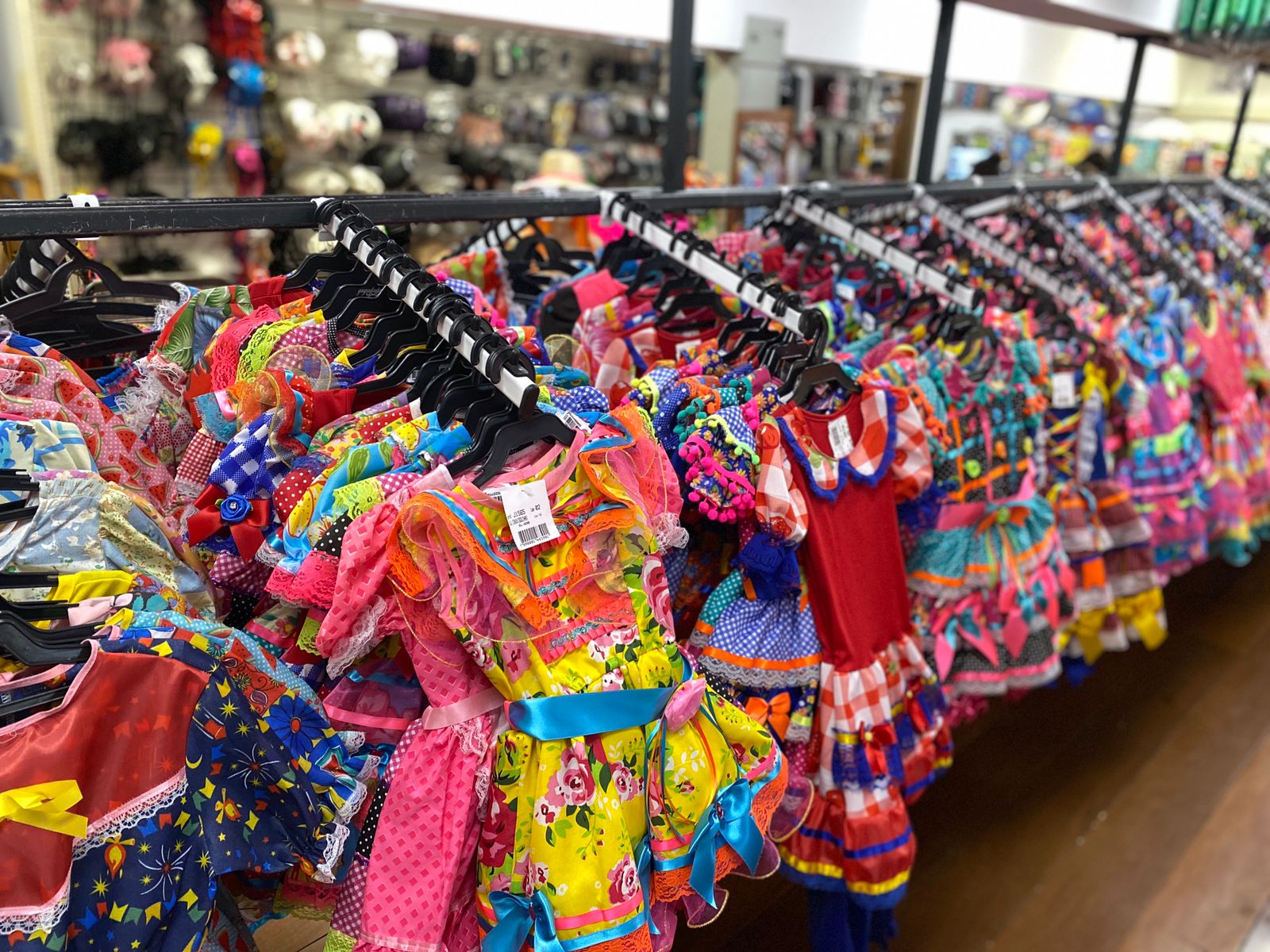 Comércio estima crescimento de até 18% no volume de vendas de artigos juninos