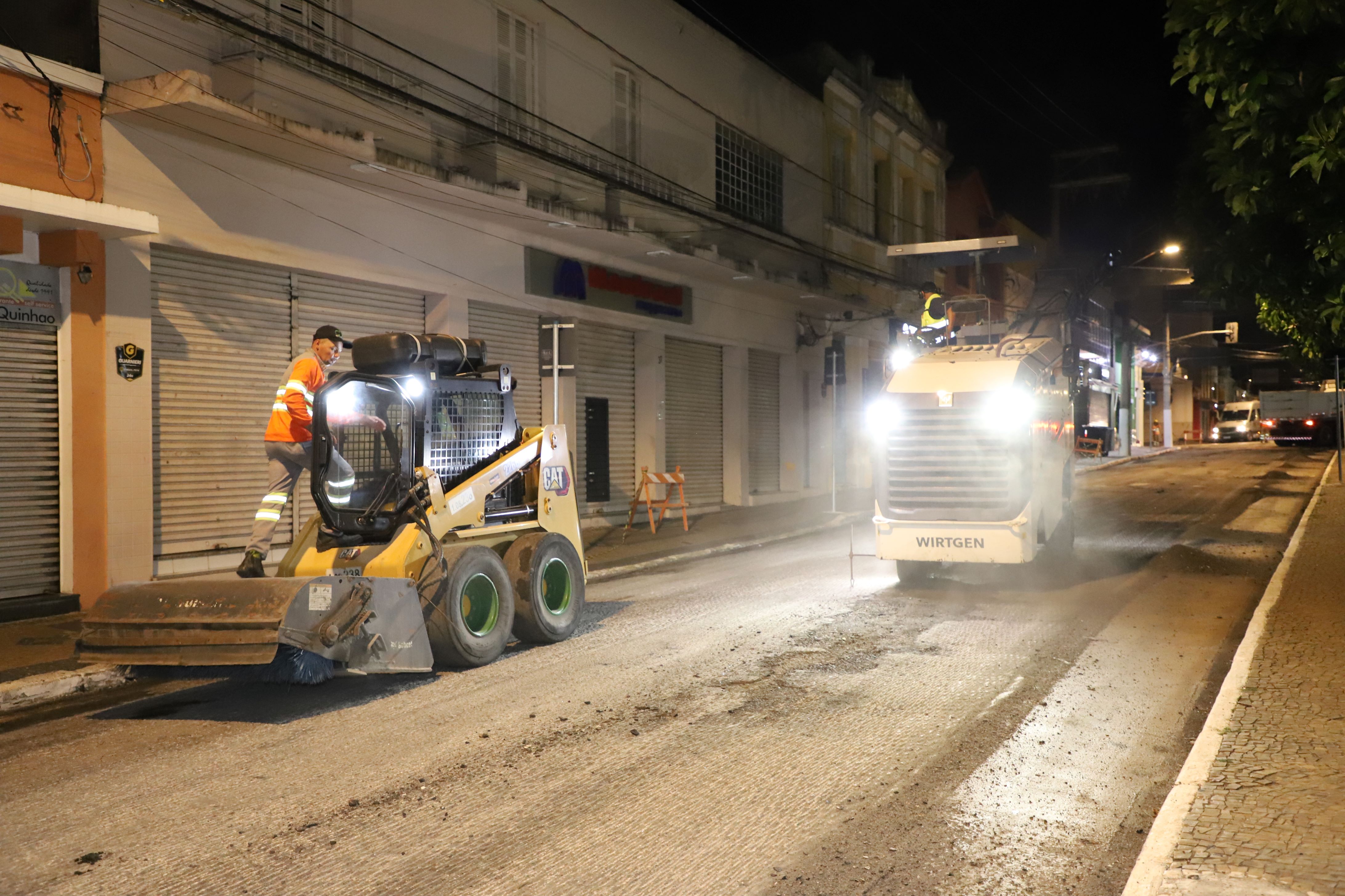 Remodelação da Floriano Peixoto prossegue com recape