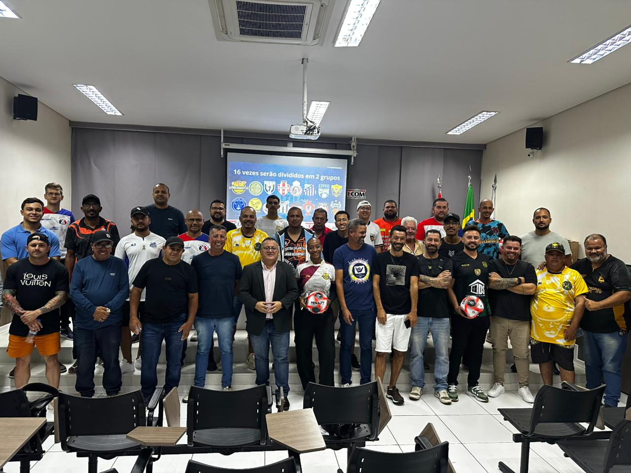 SECOM reforça compromisso com o esporte ao sediar congresso técnico da Série Ouro do Futebol Amador de Itu