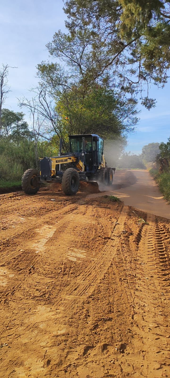 Estrada de acesso ao AME recebe melhorias executadas pela Regional do Pirapitingui