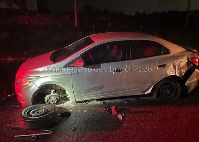 Dois homens morrem atropelados durante troca de pneu na Rodovia Castello Branco, em Itu