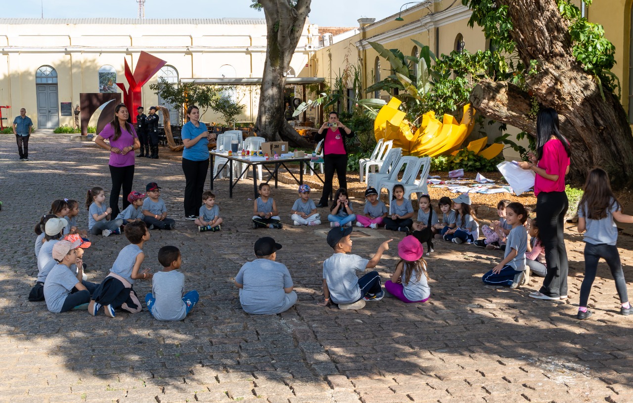 Museu Fama celebra o Dia das Crianças com programação especial e experiência a bordo de helicóptero