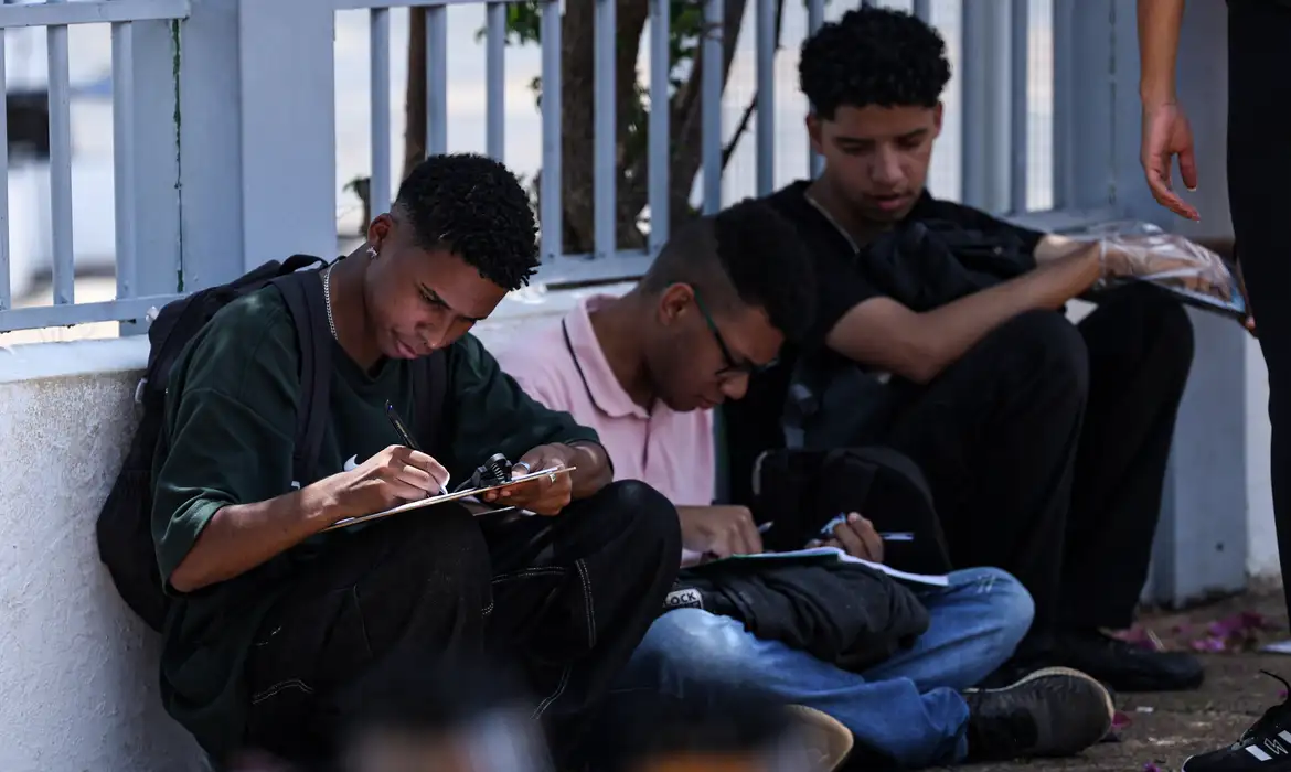 Inscrições para o Fies 2026 se encerram nesta sexta-feira com mais de 112 mil vagas