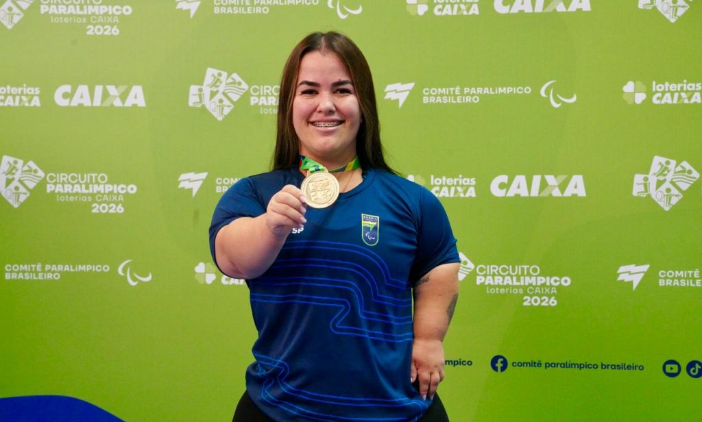 Mariana D’Andrea inicia temporada 2026 com ouro no halterofilismo