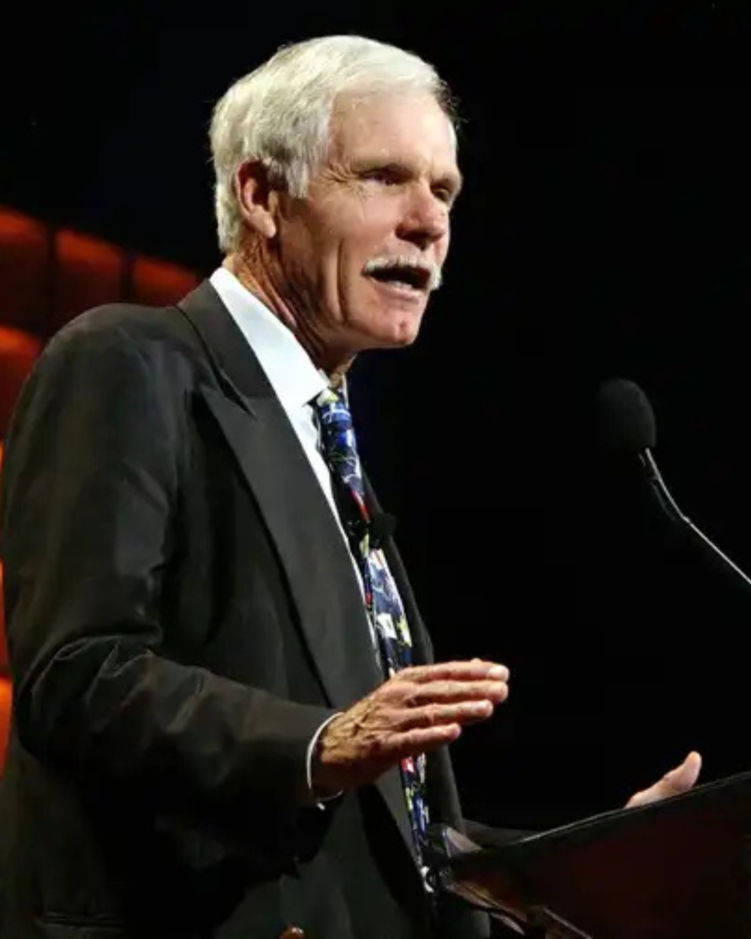 Ted Turner, fundador da CNN e pioneiro do jornalismo 24 horas, morre aos 87 anos
