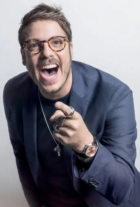 Fabio Porchat se apresenta em Sorocaba com espetáculo “Histórias do Porchat”