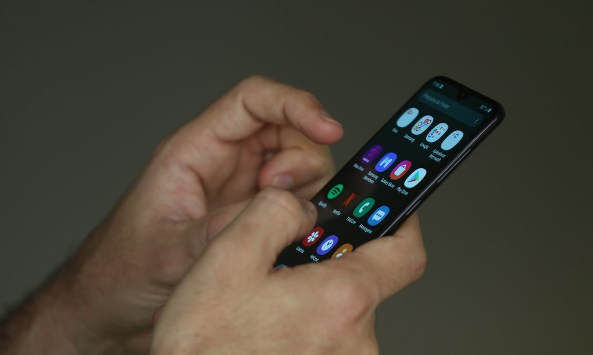 Plataforma oferece escuta em saúde mental para jovens no SUS Digital