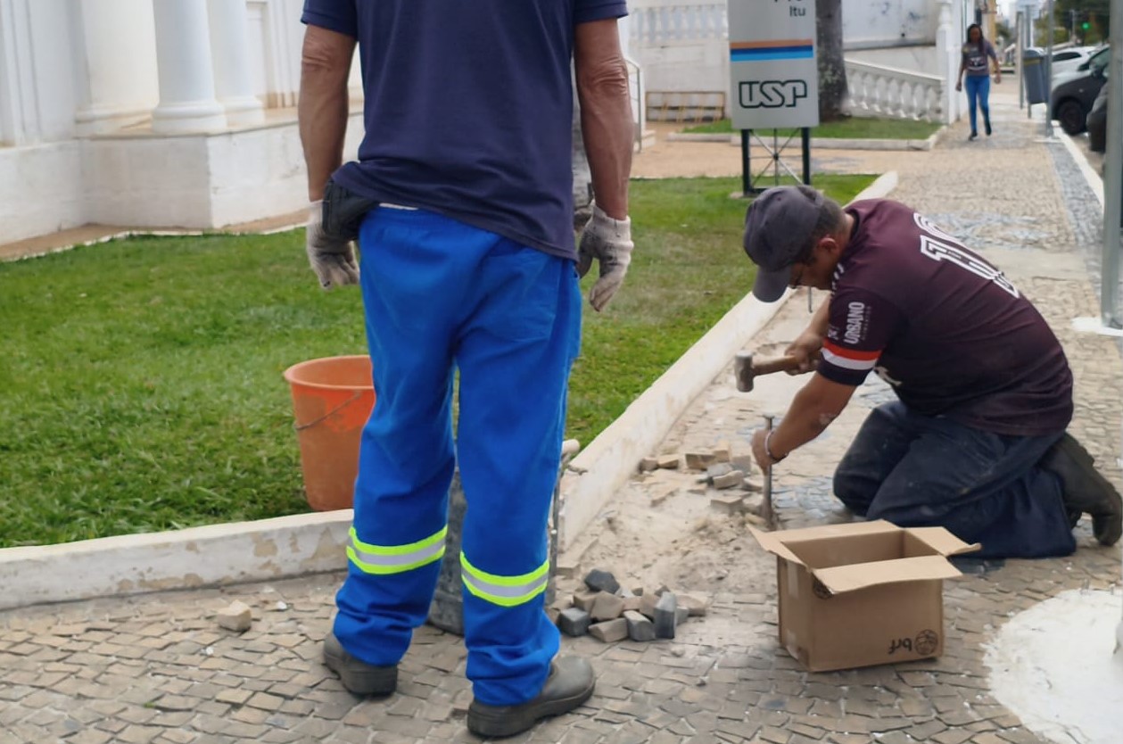Prefeitura inicia força-tarefa para manutenção de calçadas em imóveis públicos