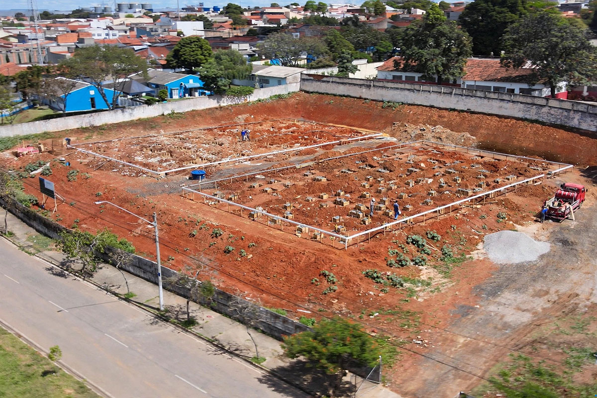 Obra do Centro Infantil do Padre Bento entra em fase de concretagem do alicerce