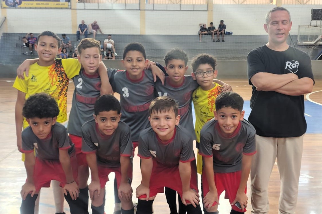 Equipes de futsal da Secretaria de Esportes disputam competições regionais