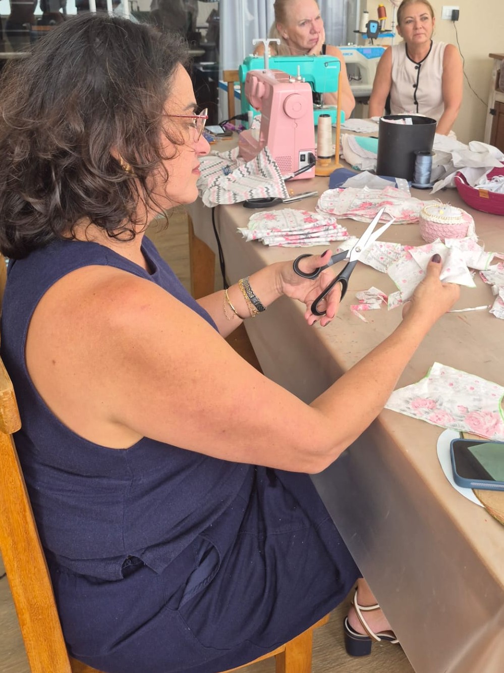 Projeto Colo do Bem confecciona e doa capas artesanais para bolsas de colostomia e ostomia em Salto